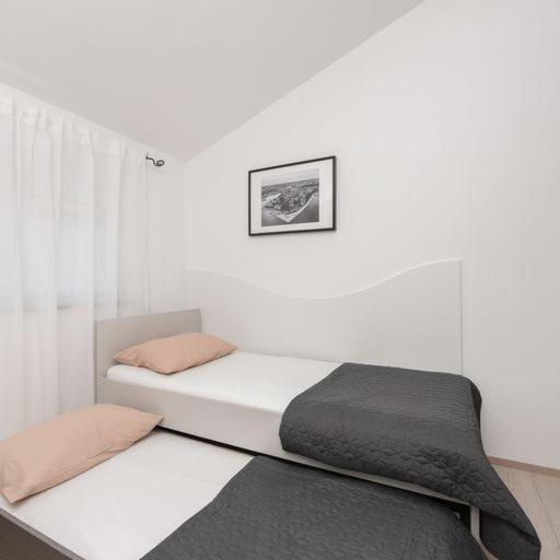 Villa Matea 2 à Zadar Extérieur photo